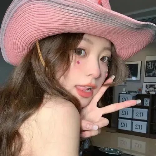 黎明时分的年轻人们